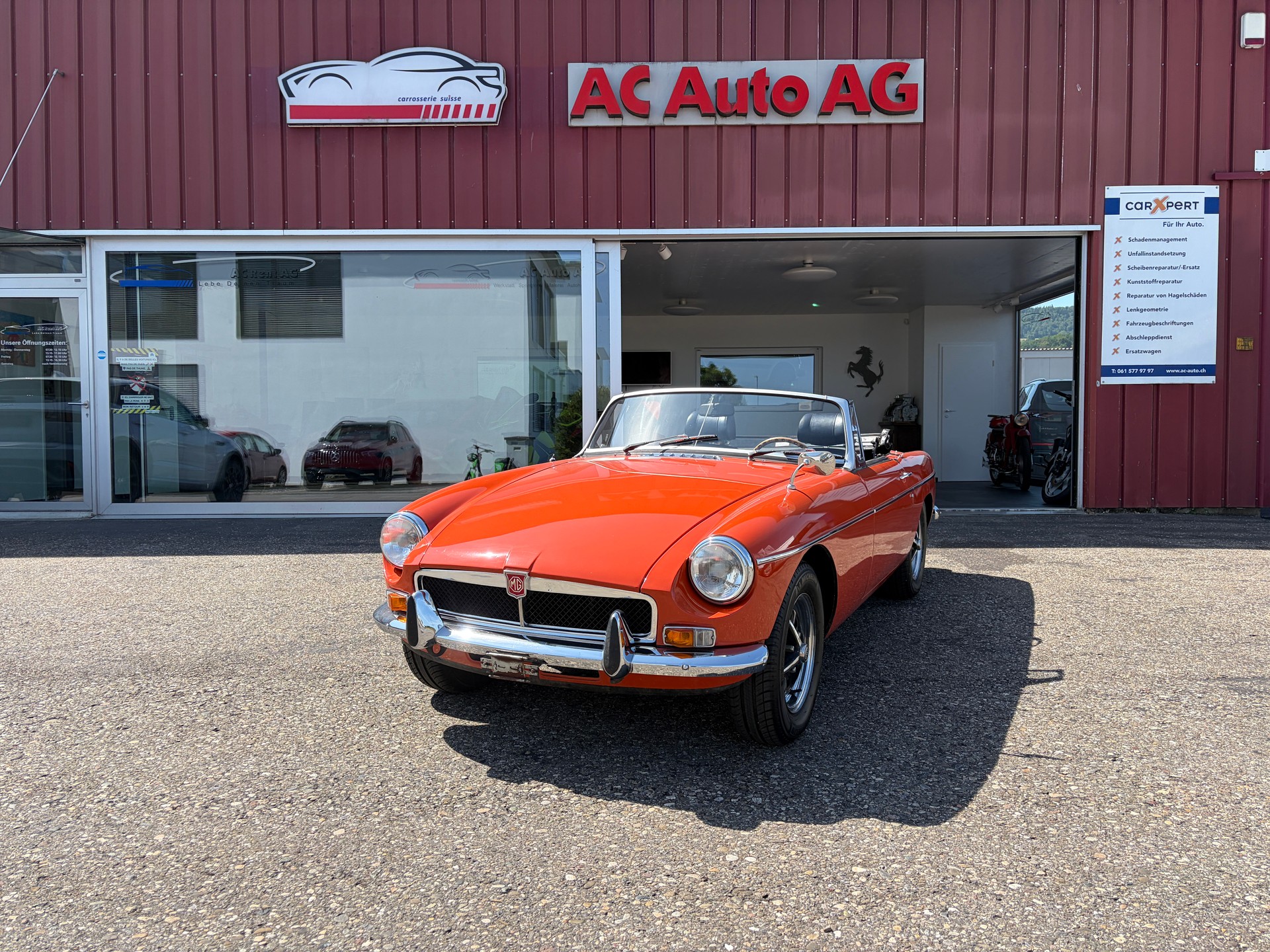 MG MGB-showroom-element-2