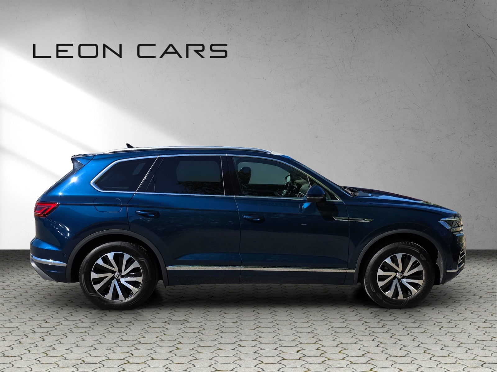 VW Touareg 3.0 TSI Elegance Tiptronic mit Luftfederung-showroom-element-3