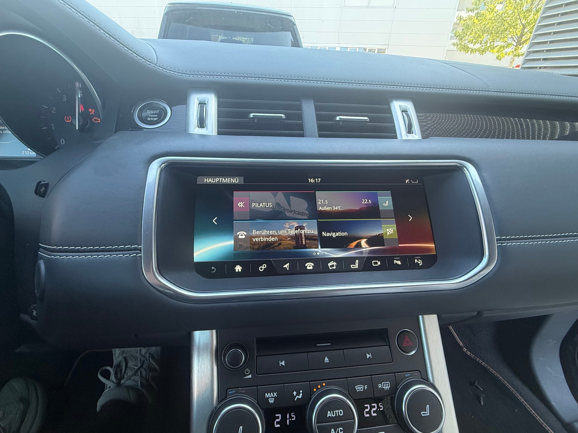 LAND ROVER Range Rover Evoque Convert. 2.0Si4 HSE Dynamic AT9-image-12
