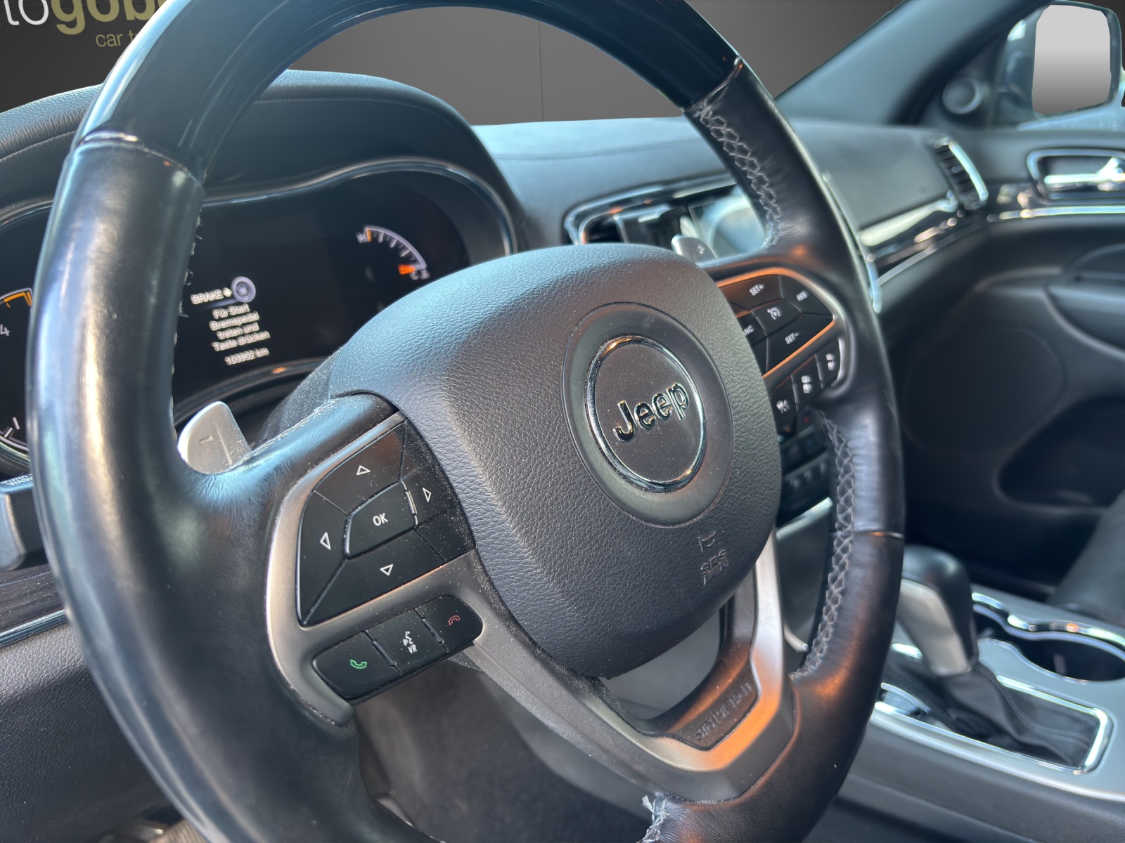 JEEP Grand Cherokee 3.0 CRD Overland Automatic-showroom-element-3