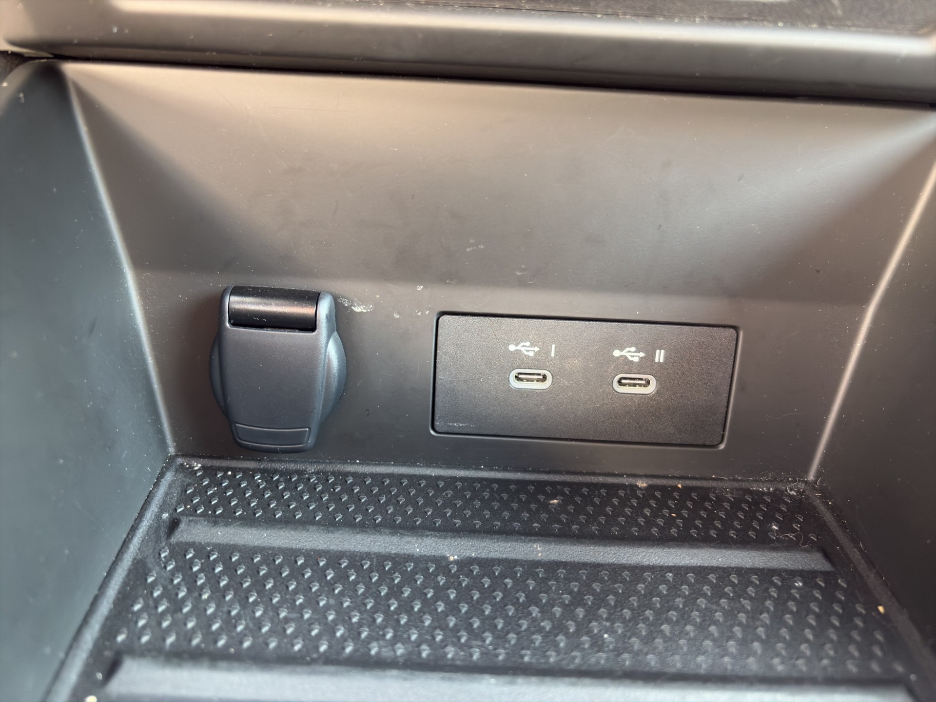 RENAULT Captur 1.3 TCe Esprit Alpine EDC-image-20