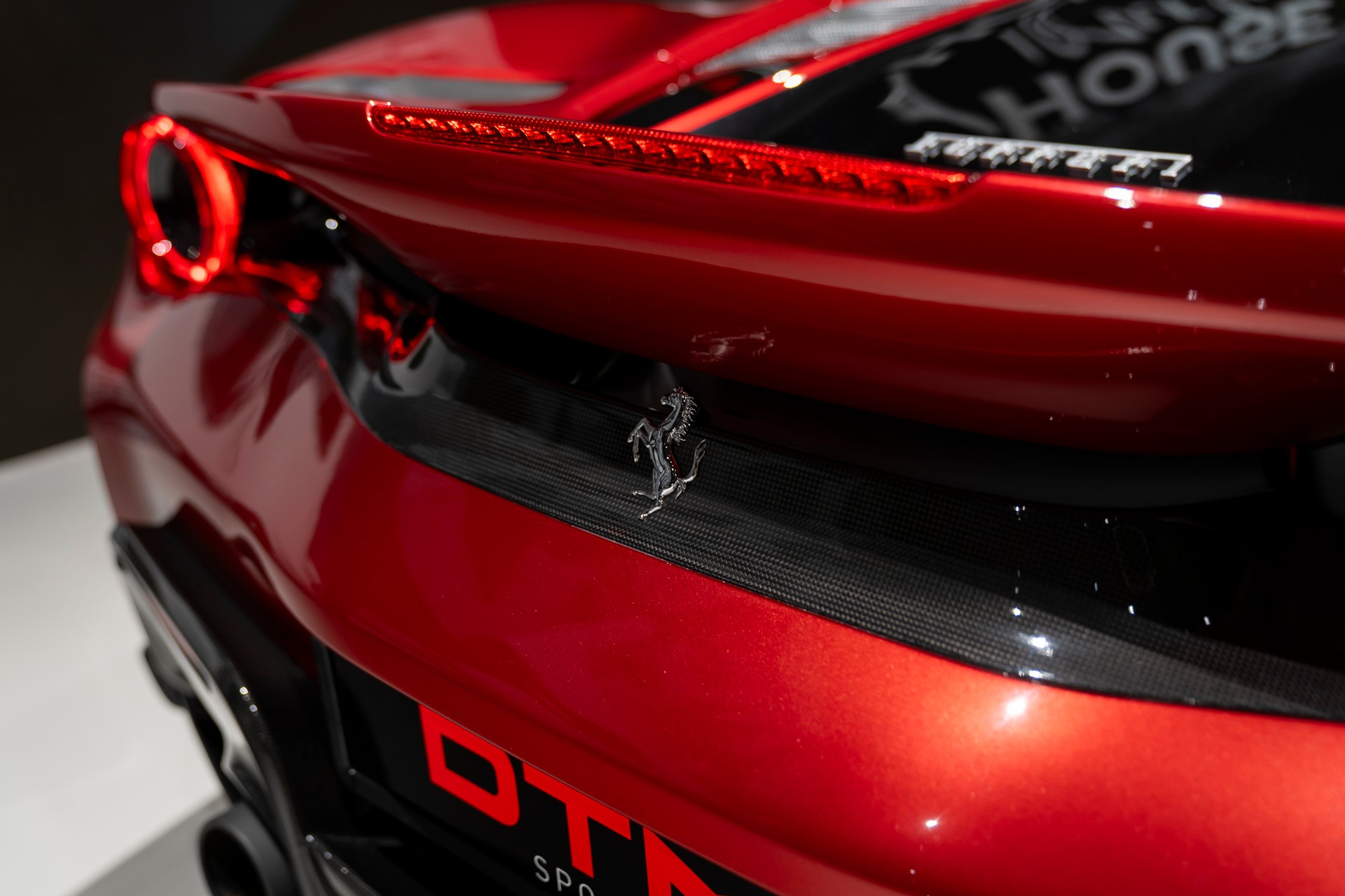 FERRARI 488 Pista Spider 3.9 V8-image-10