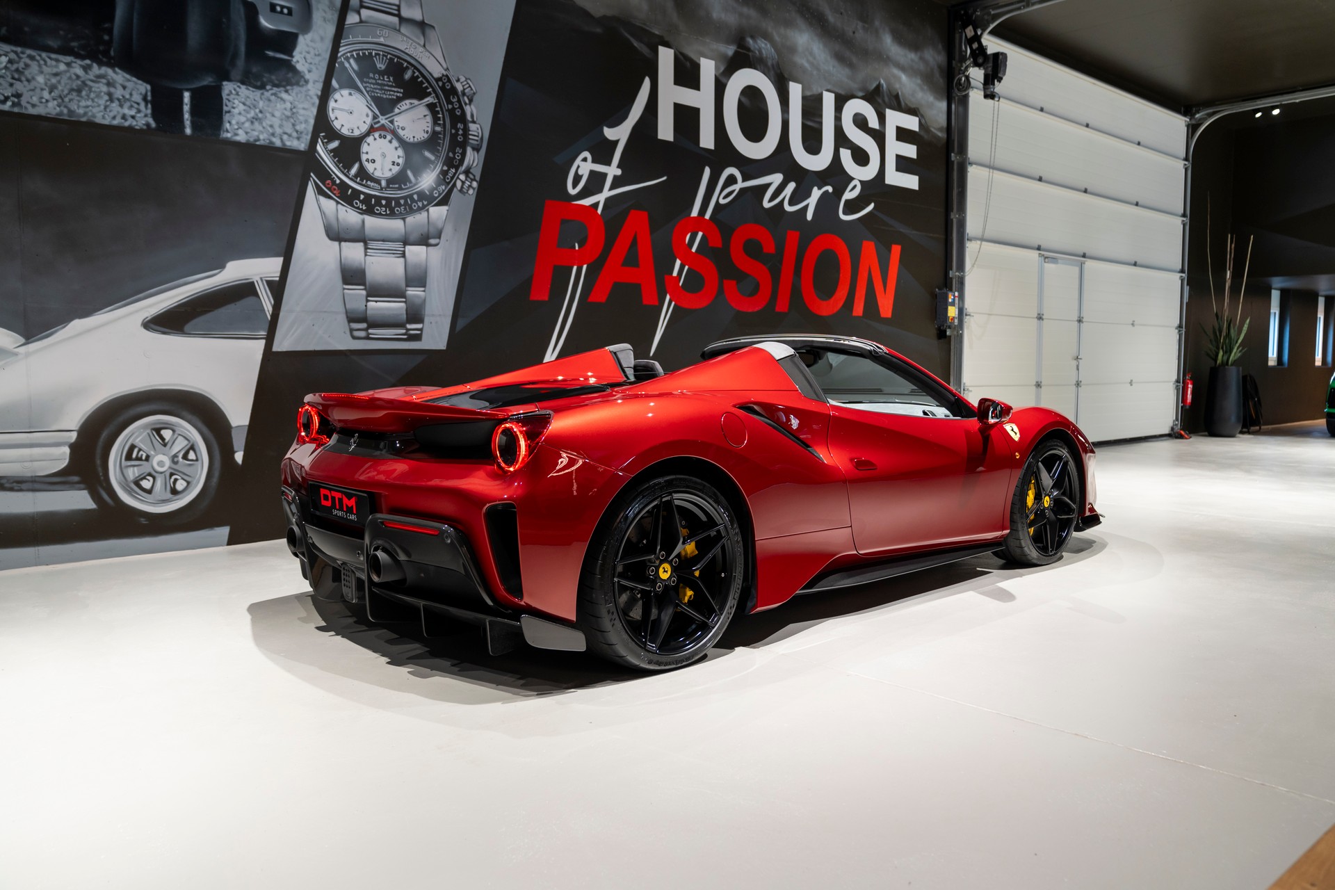 FERRARI 488 Pista Spider 3.9 V8-showroom-element-3