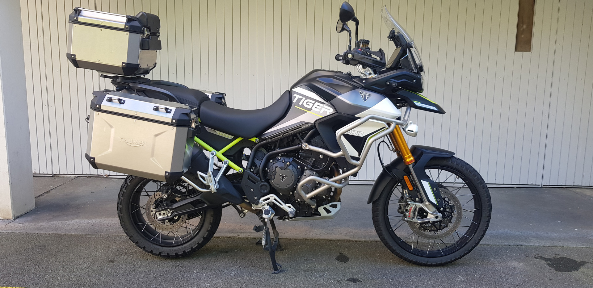 TRIUMPH Tiger 900 Rally Aragon Edition-showroom-element-1