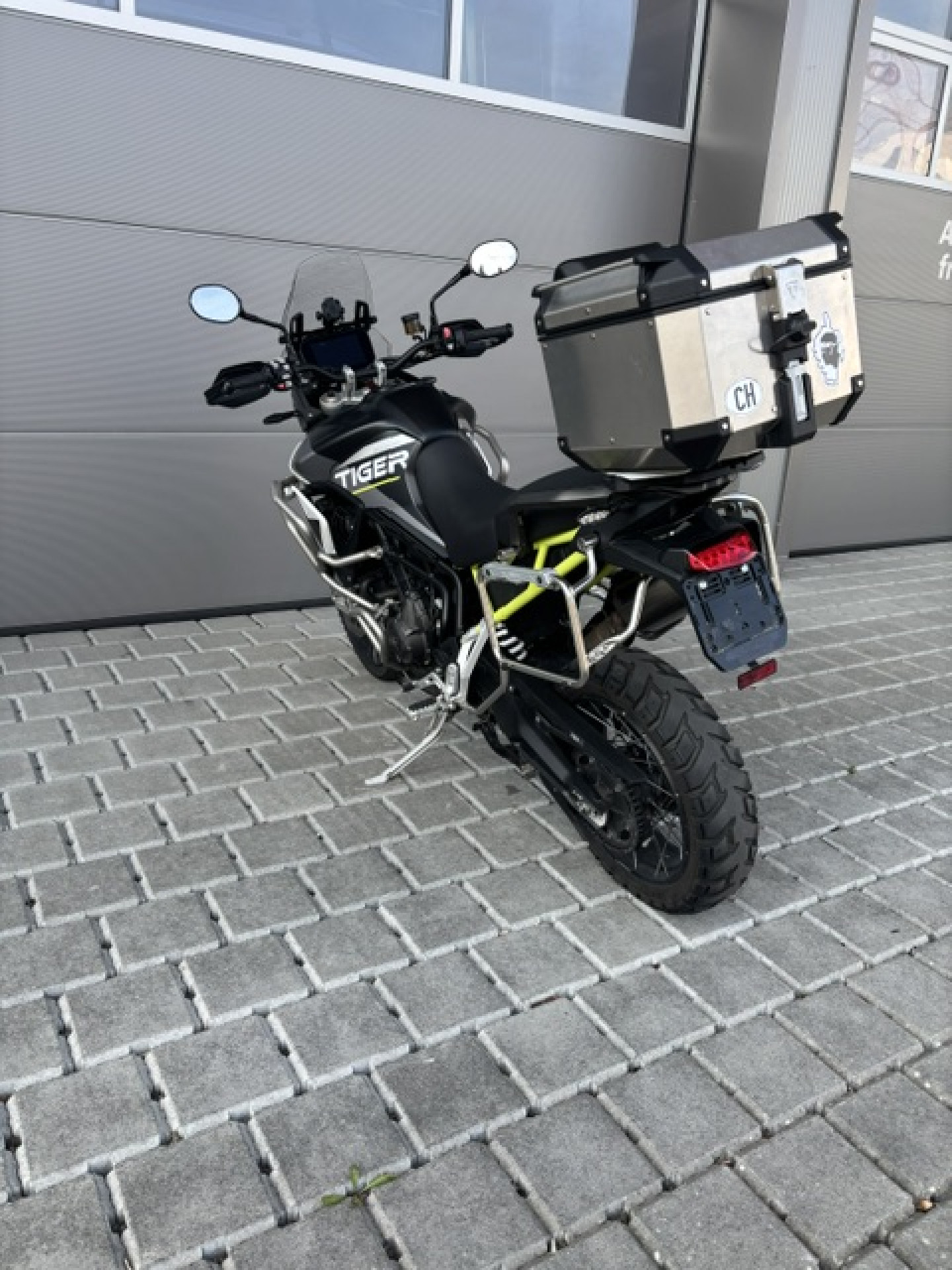 TRIUMPH Tiger 900 Rally Aragon Edition-showroom-element-3