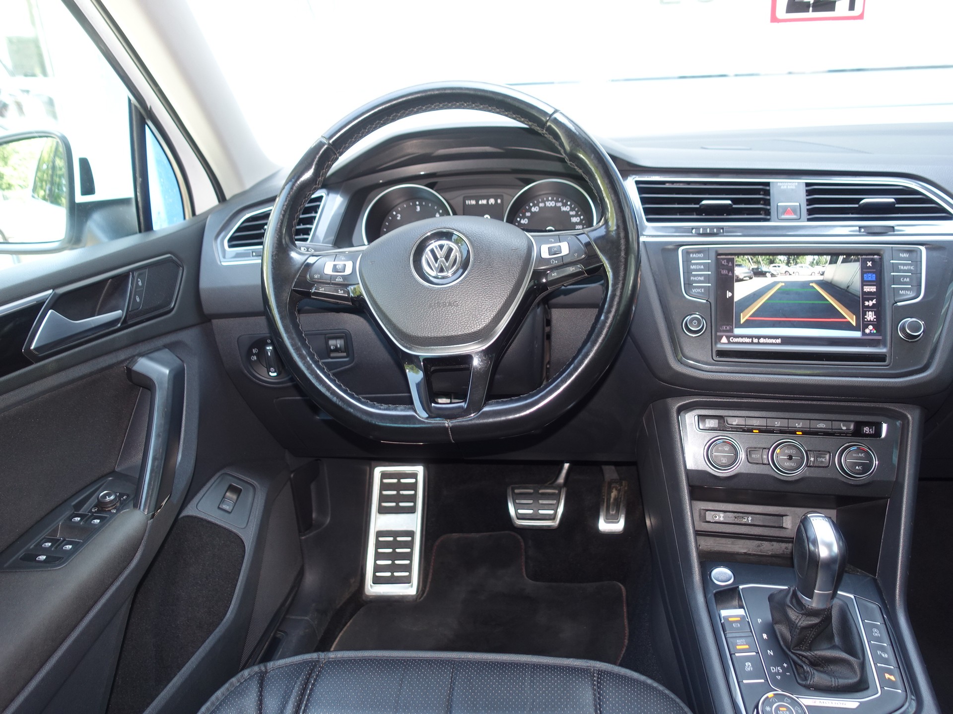 VW Tiguan 2.0 TDI SCR Sound 4Motion DSG-image-9