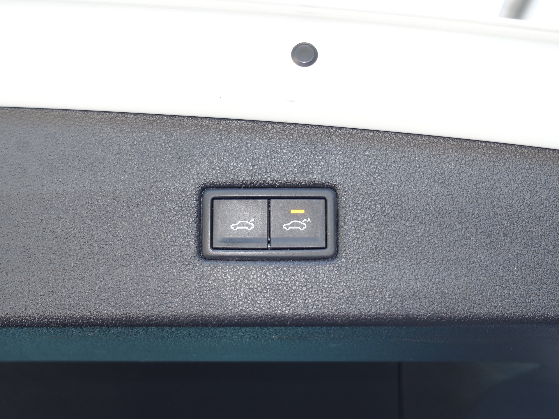 VW Tiguan 2.0 TDI SCR Sound 4Motion DSG-image-19
