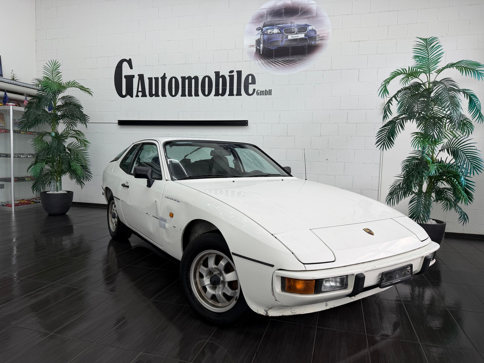 PORSCHE 924