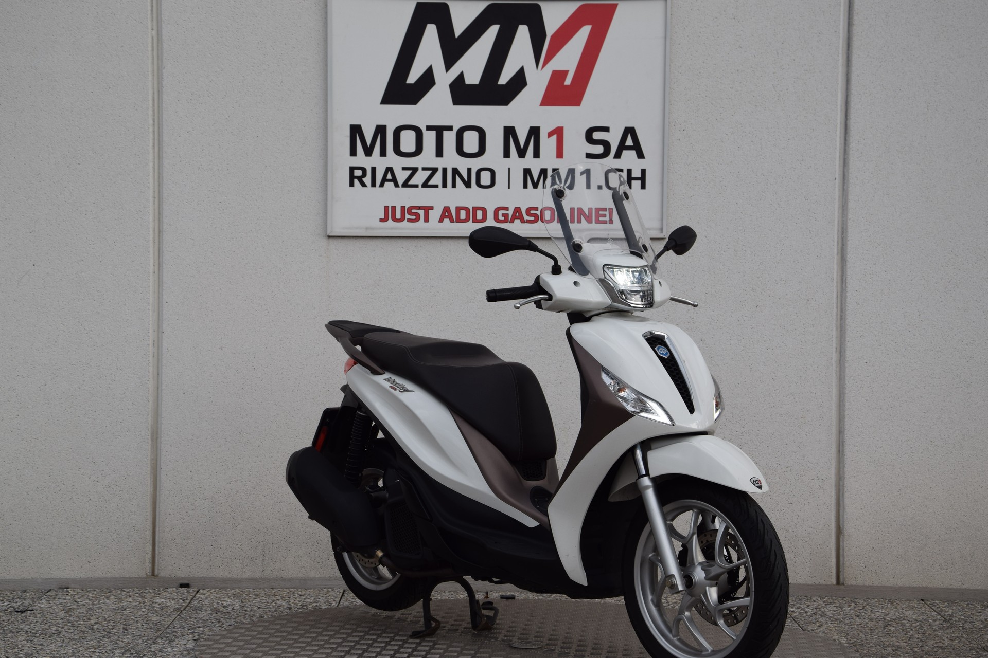 PIAGGIO Medley 125 iGet RST-image-1