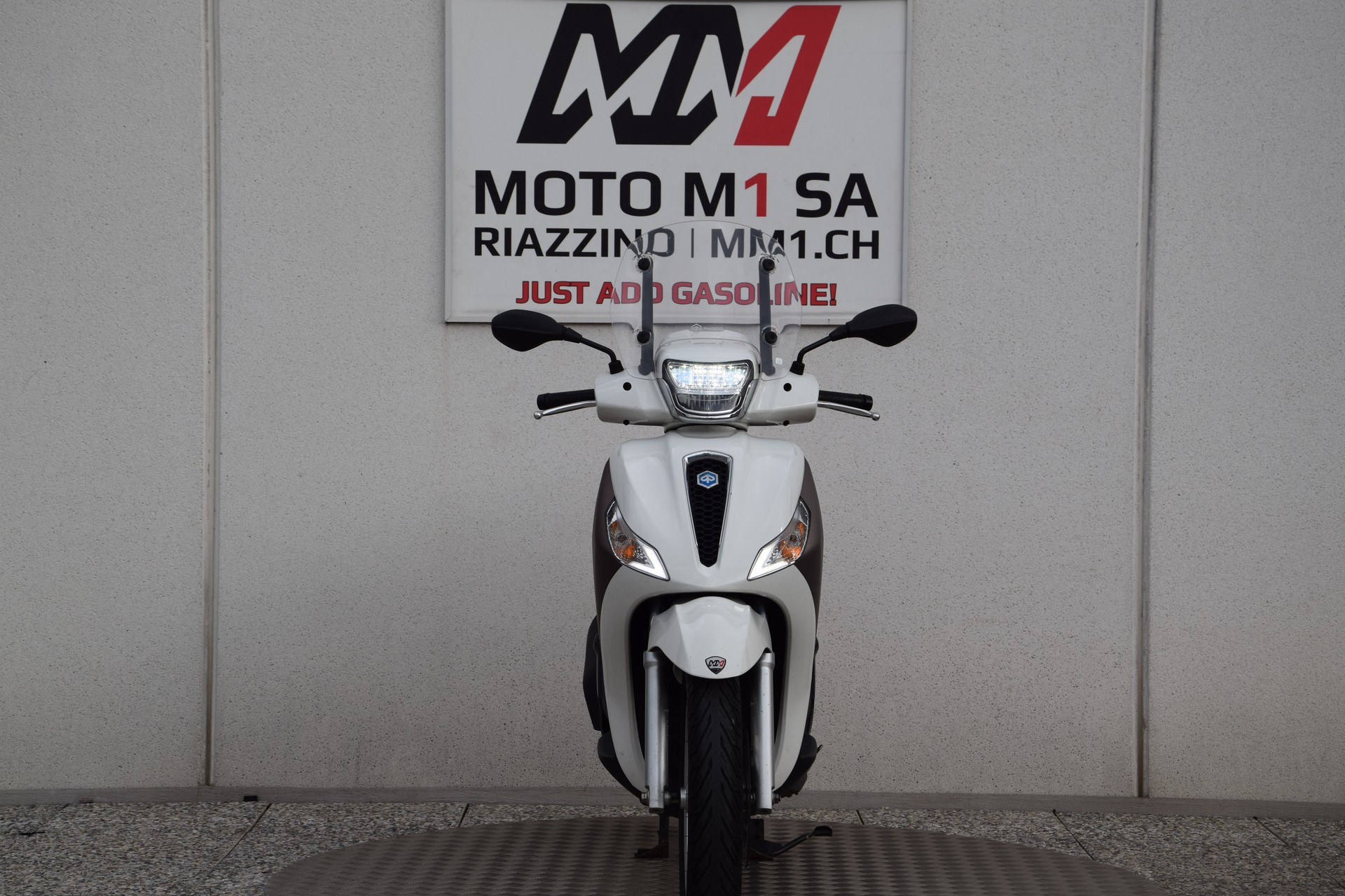 PIAGGIO Medley 125 iGet RST-image-2