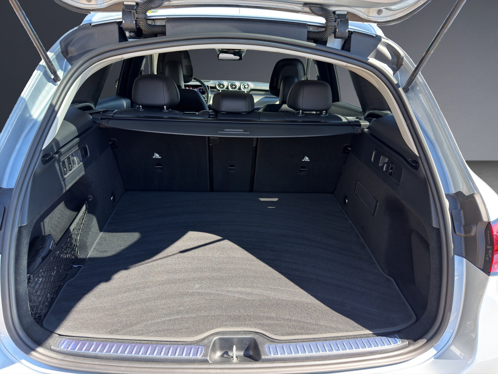 MERCEDES-BENZ GLC 220 d 4Matic 9G-Tronic-image-11