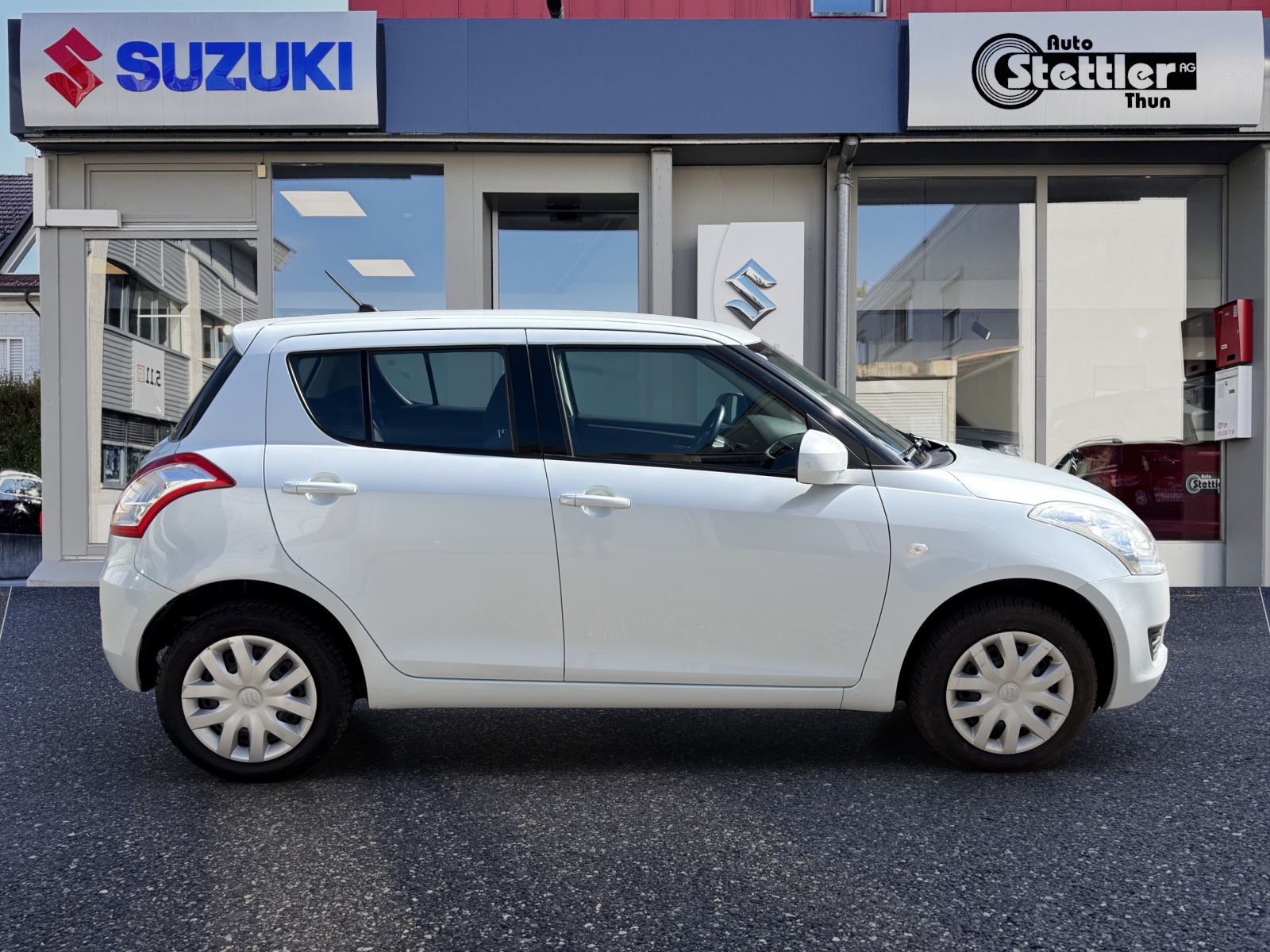 SUZUKI Swift 1.2i 16V GL 4x4-image-6