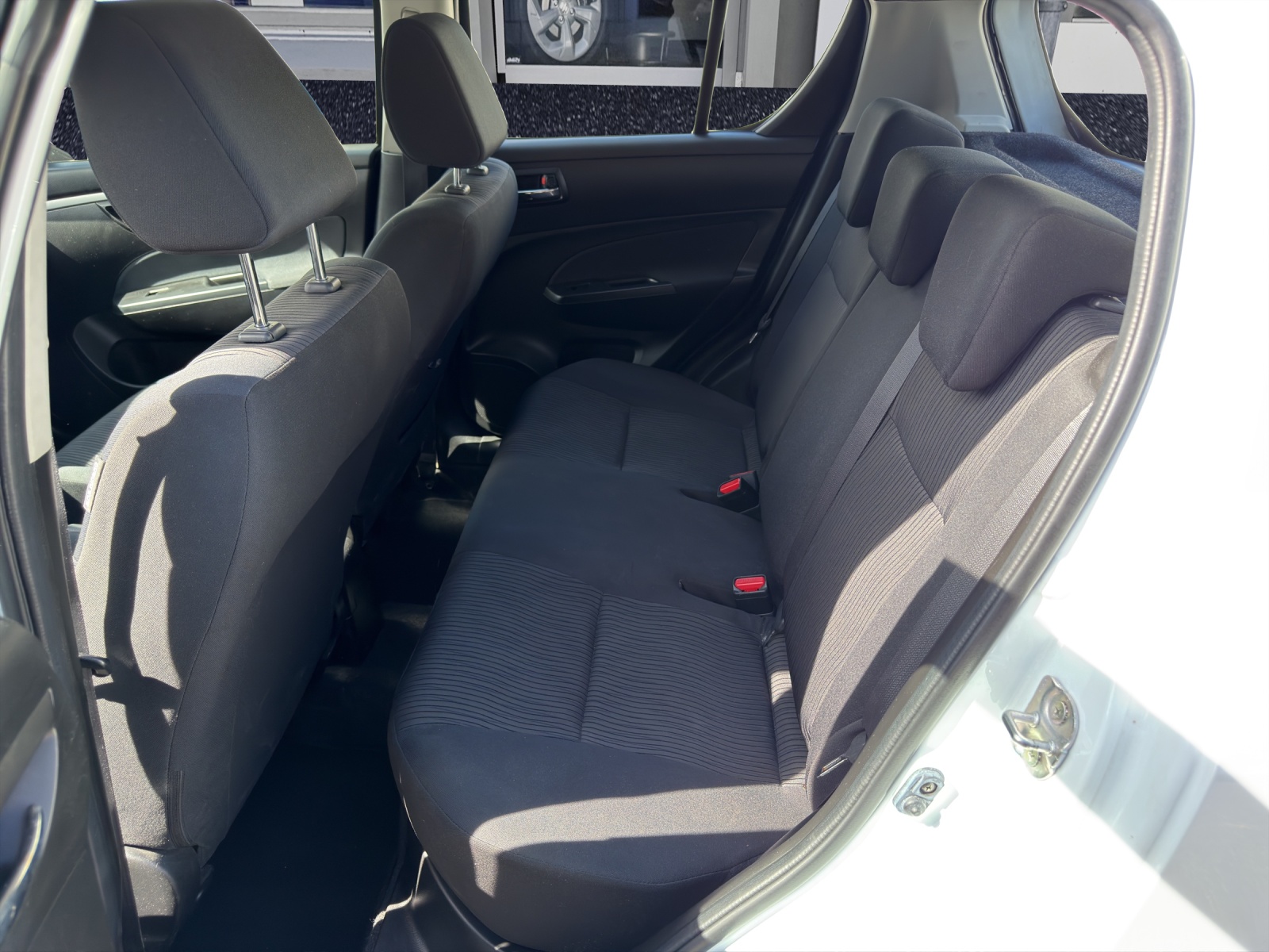 SUZUKI Swift 1.2i 16V GL 4x4-image-11