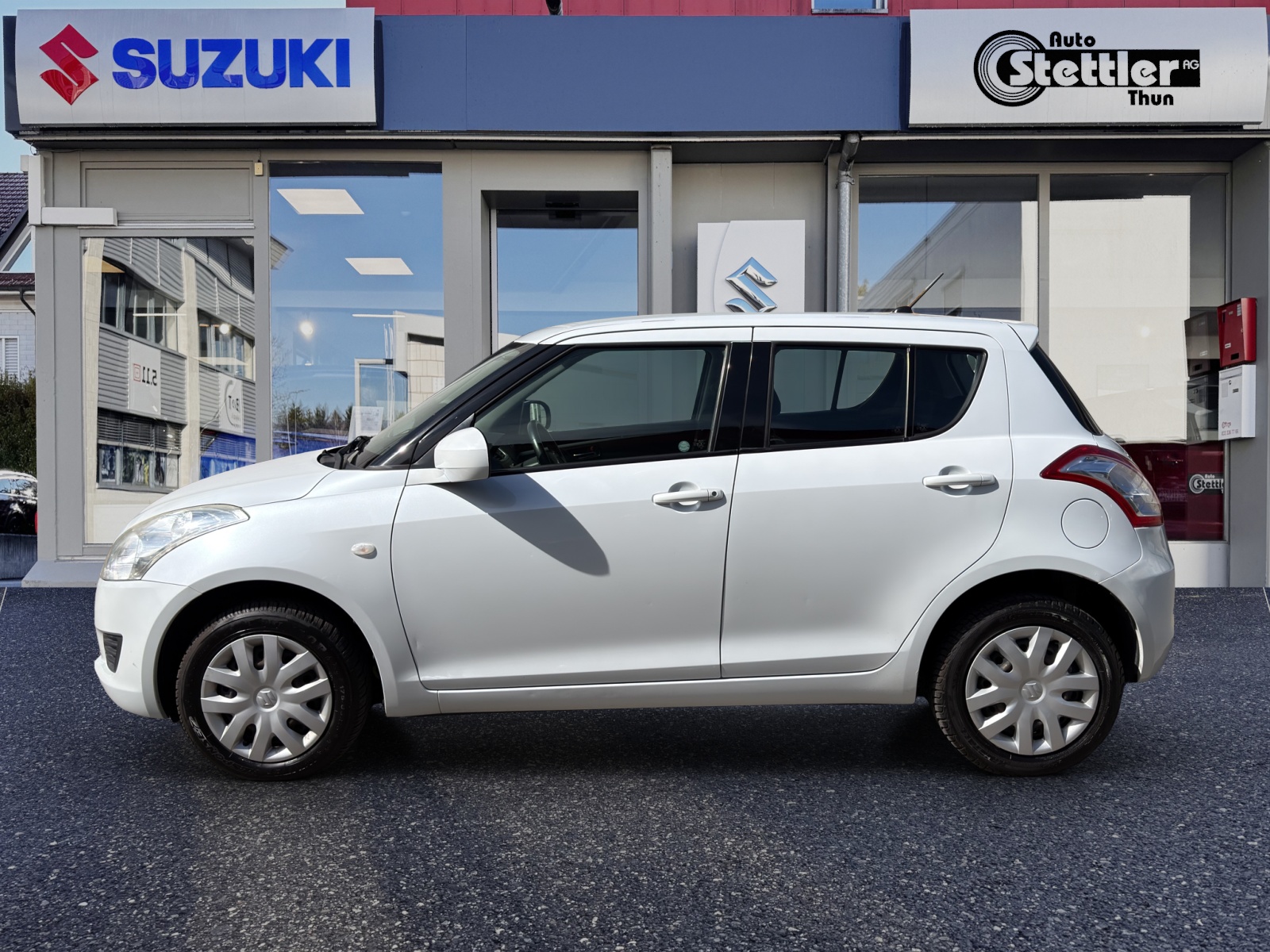 SUZUKI Swift 1.2i 16V GL 4x4-showroom-element-2