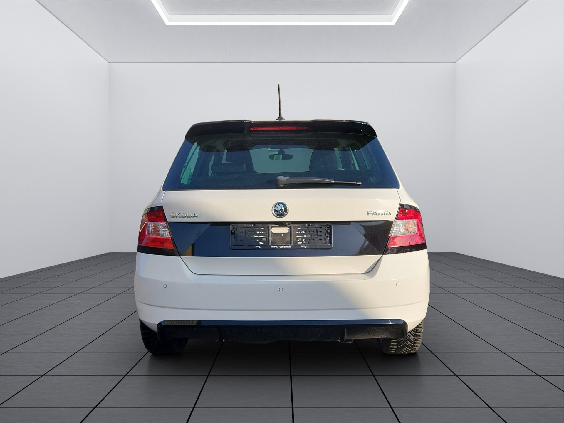 SKODA Fabia 1.4 TSI R5 DSG-image-5