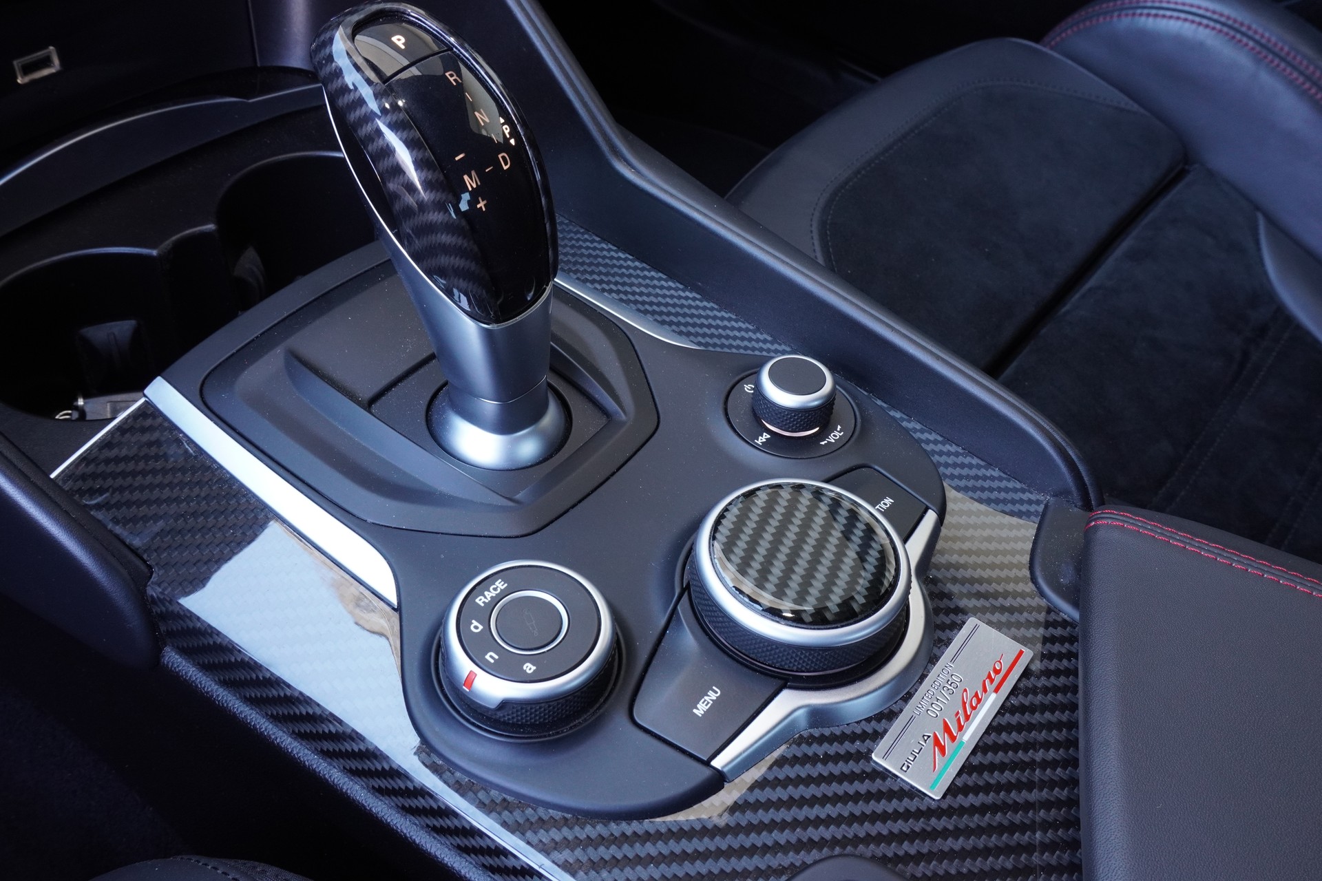 ALFA ROMEO Giulia 2.9 V6 Quadrifoglio Automatic 1/350 Milano Edition-image-12