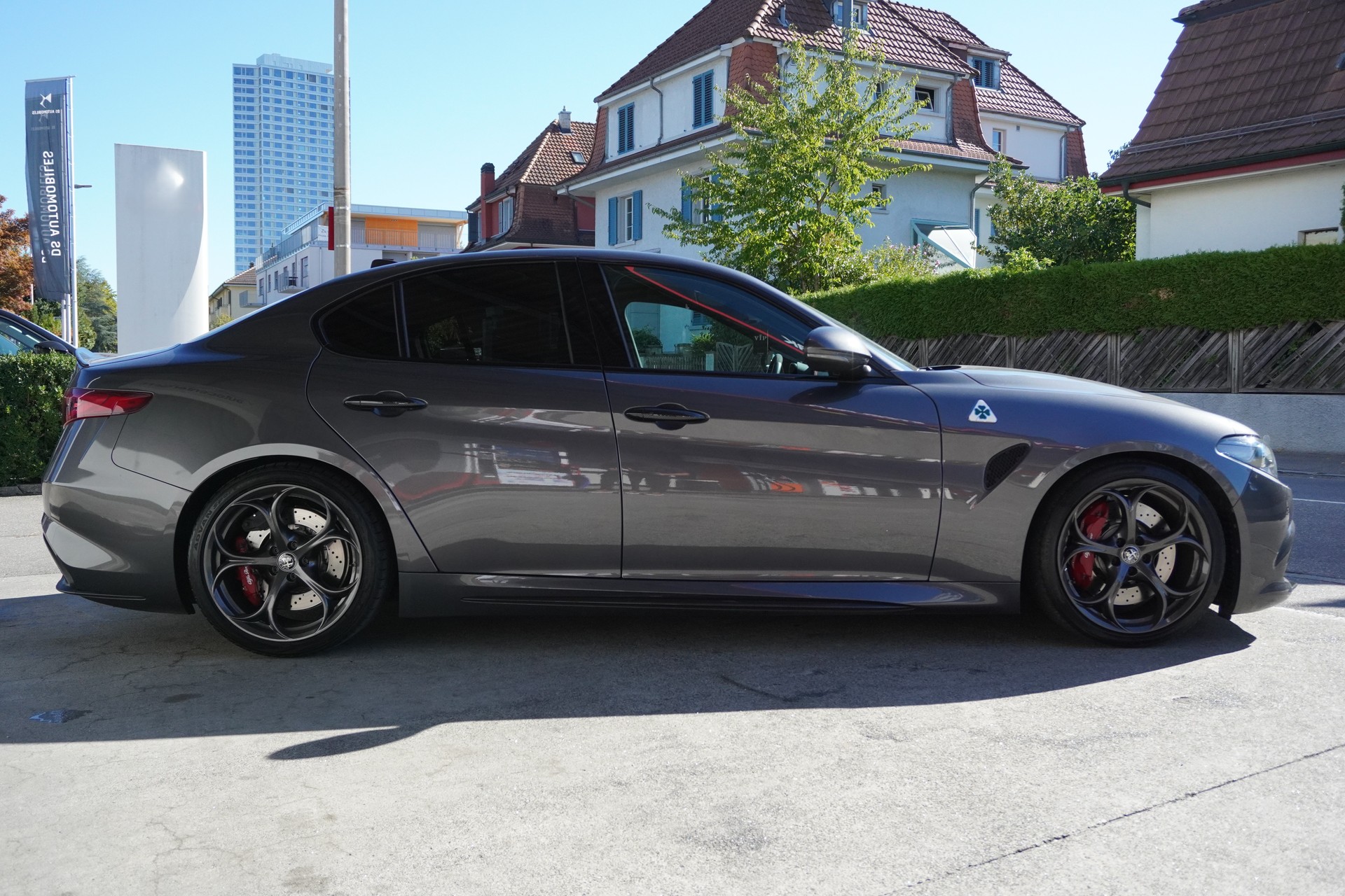 ALFA ROMEO Giulia 2.9 V6 Quadrifoglio Automatic 1/350 Milano Edition-image-4