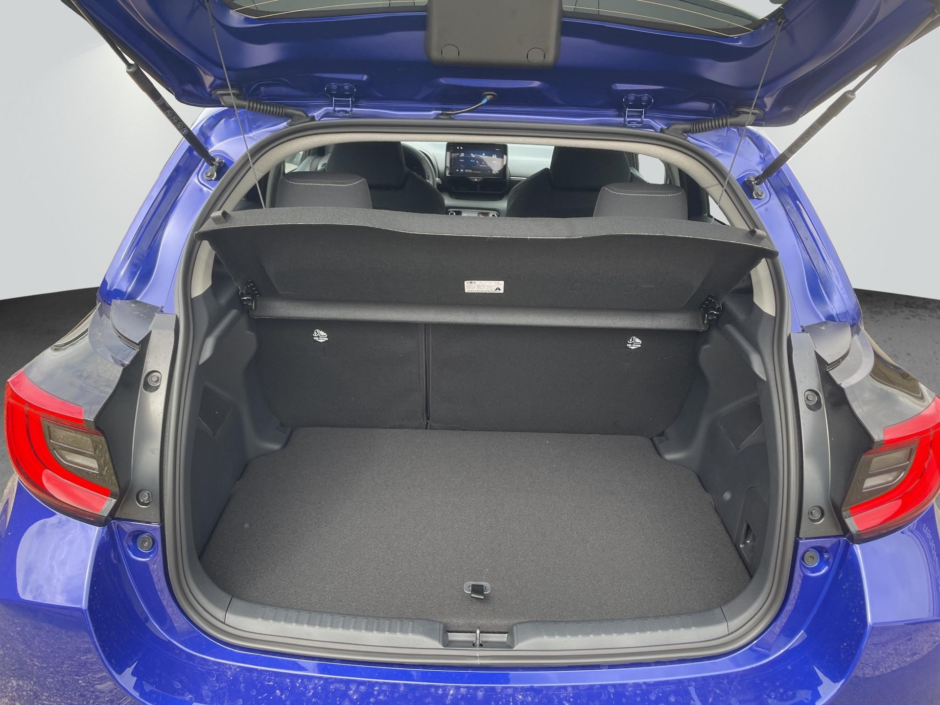 TOYOTA Yaris 1.5 VVT-i HSD Trend-image-13