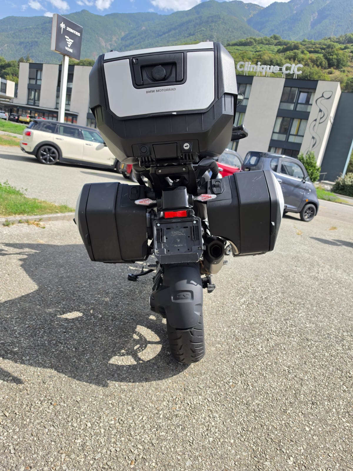 BMW R 1300 GS-image-7