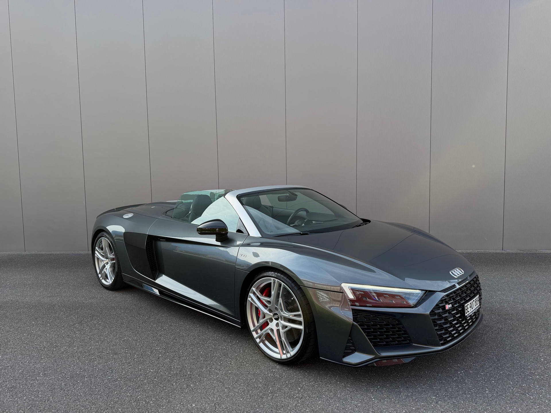 AUDI 5.2 FSI V10 performance quattro S-Tronic-image-4