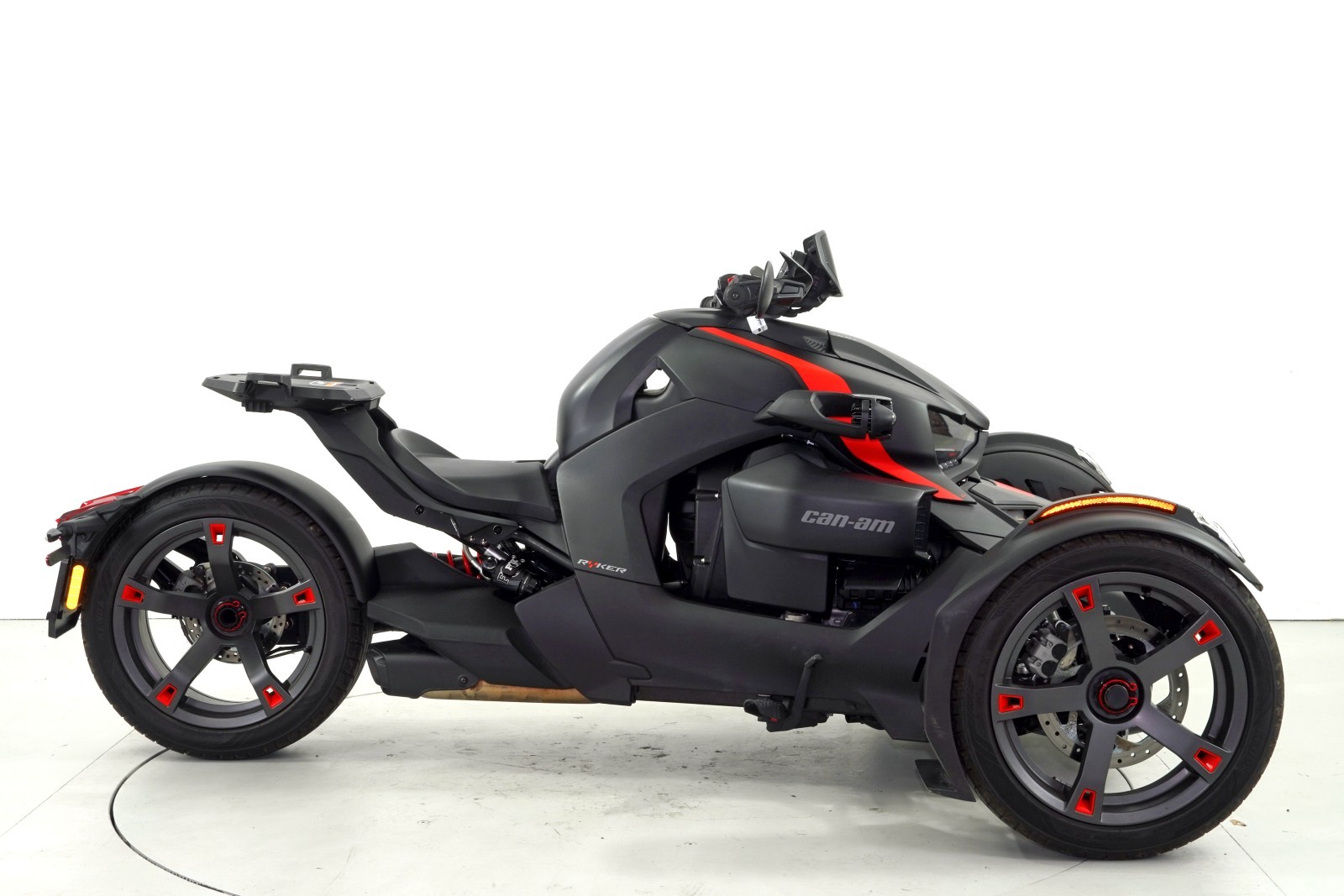 CAN-AM Ryker 900-image-3
