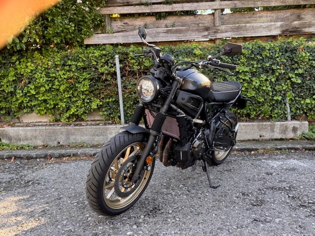 YAMAHA XSR 700 XTribute (35kW)-image-1