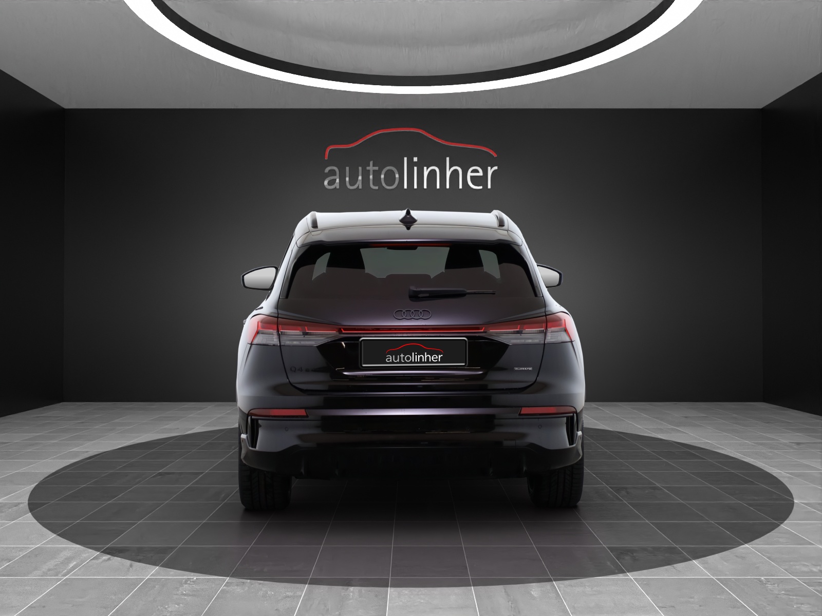 AUDI Q4 e-tron SUV quattro-showroom-element-3