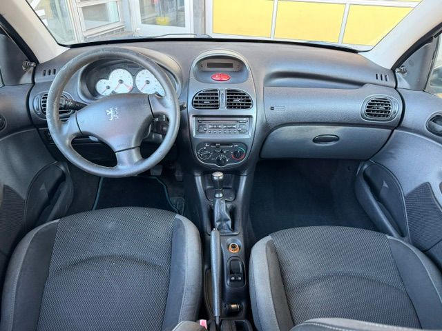 PEUGEOT 206 1.4 Trendy-image-9