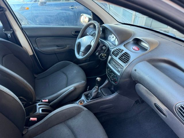 PEUGEOT 206 1.4 Trendy-image-6