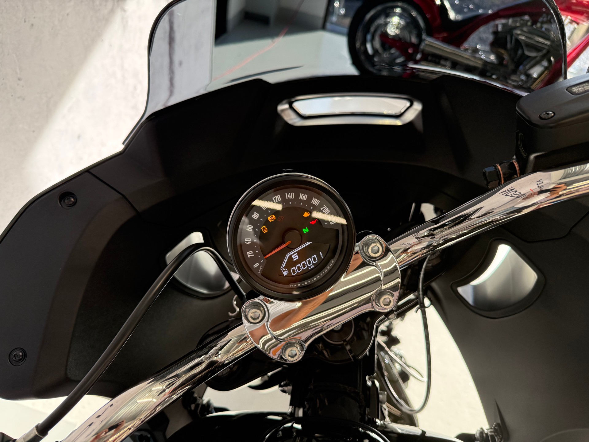 HARLEY-DAVIDSON FXLRST Low Rider ST 117ci-image-3