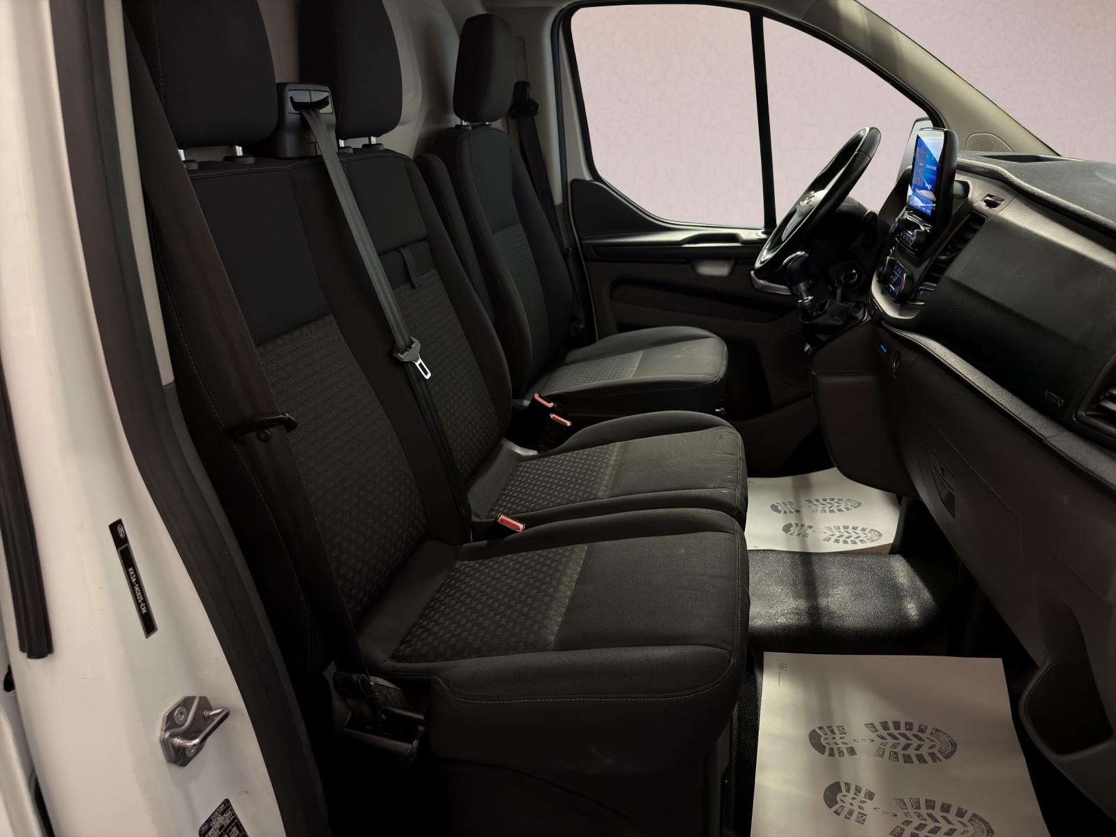 FORD Transit Custom Van 320 L2H1 Trend-image-16