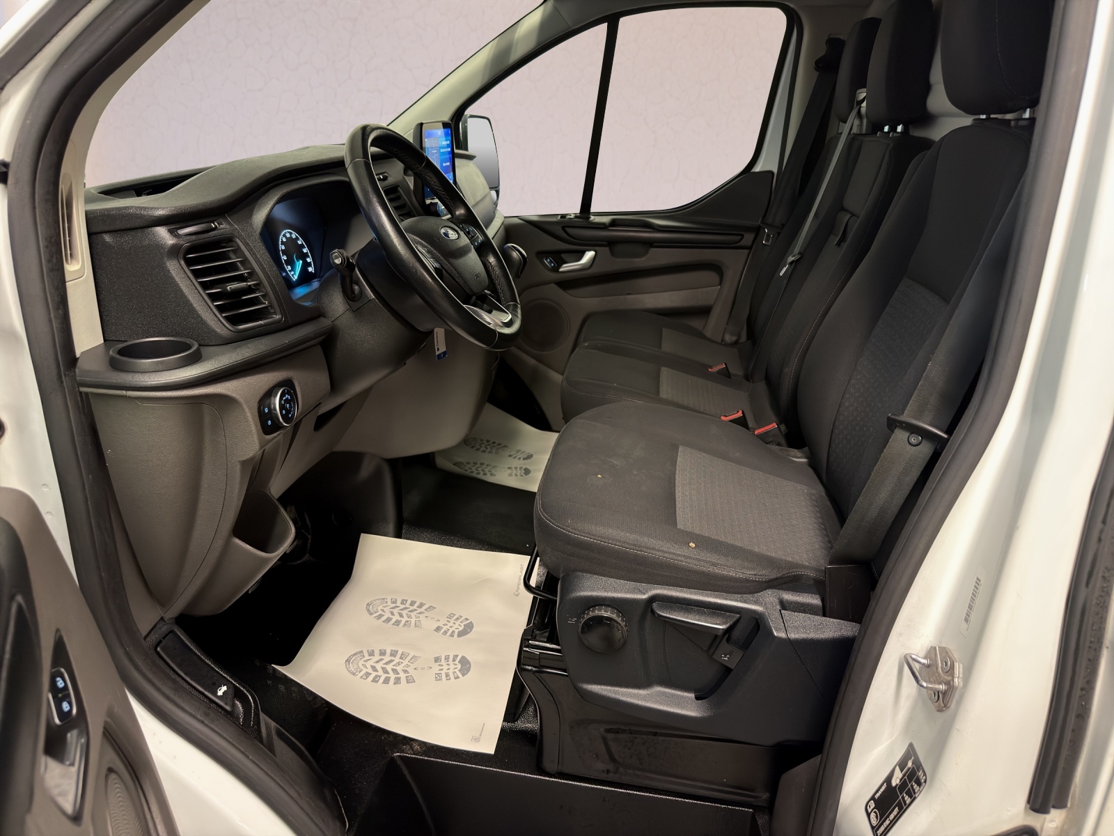 FORD Transit Custom Van 320 L2H1 Trend-image-8
