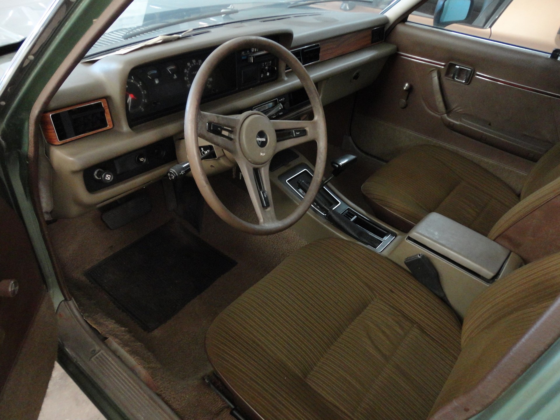MAZDA 929 L-image-6