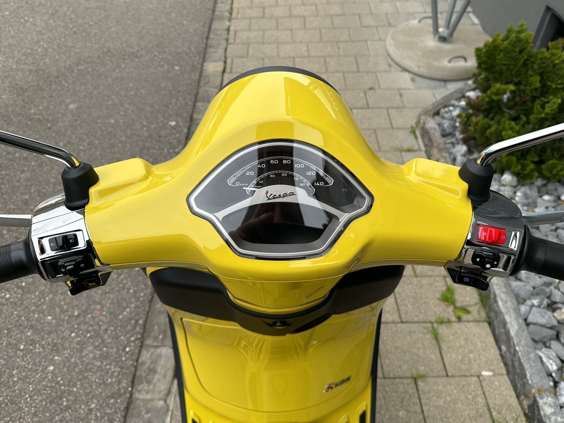 PIAGGIO Vespa Primavera 125 Sport ABS E5+-image-3