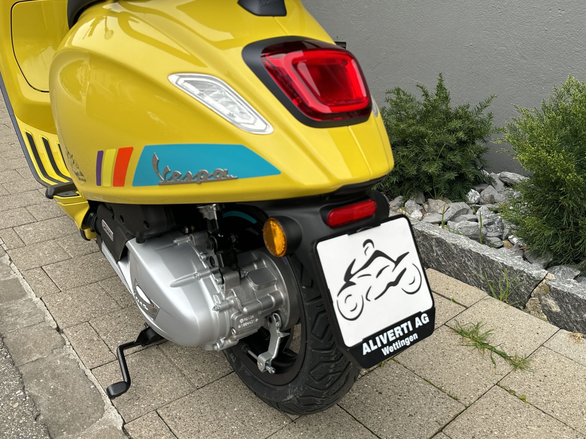 PIAGGIO Vespa Primavera 125 Sport ABS E5+-image-9