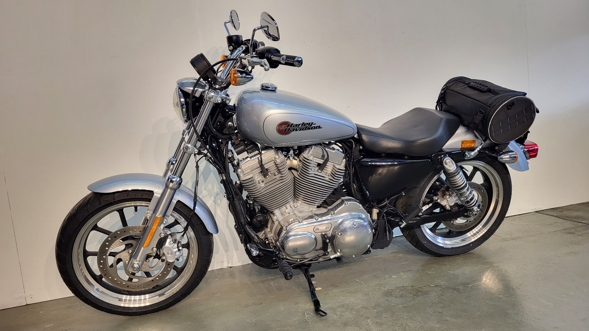 HARLEY-DAVIDSON XL 883 L Sportster Super Low ABS-image-3
