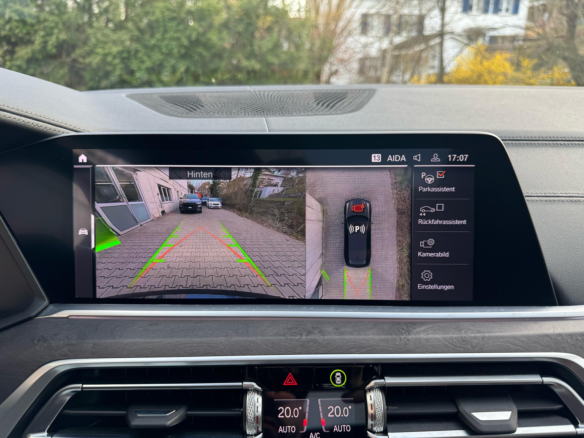 BMW X7 xDrive M50d Steptronic / 7-Plätzer-image-23