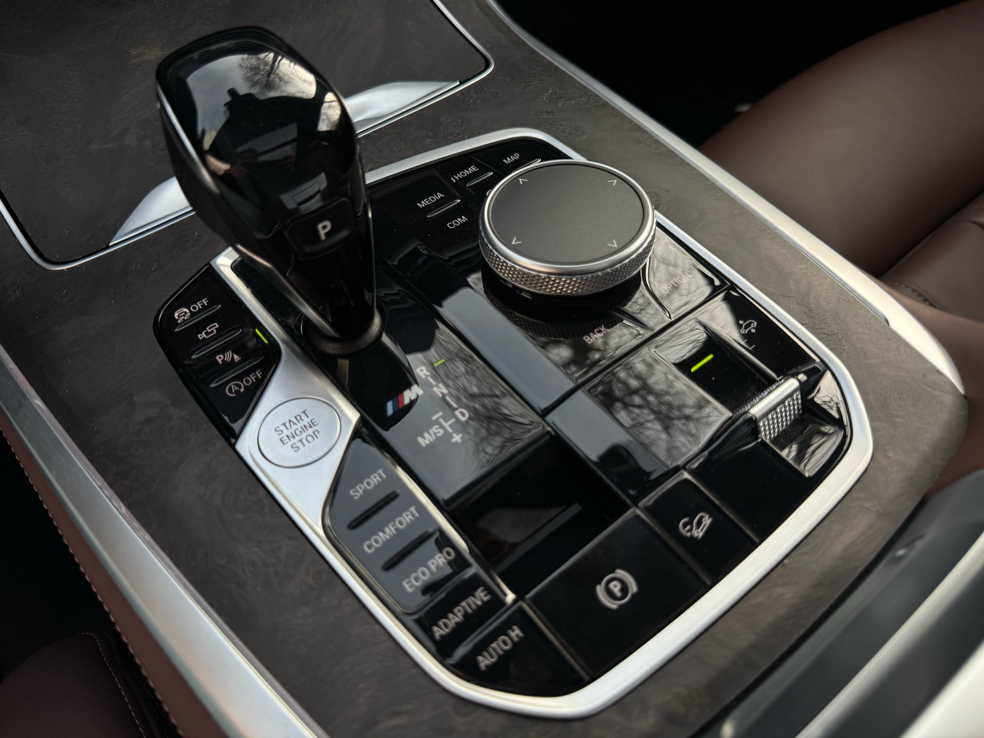 BMW X7 xDrive M50d Steptronic / 7-Plätzer-image-24