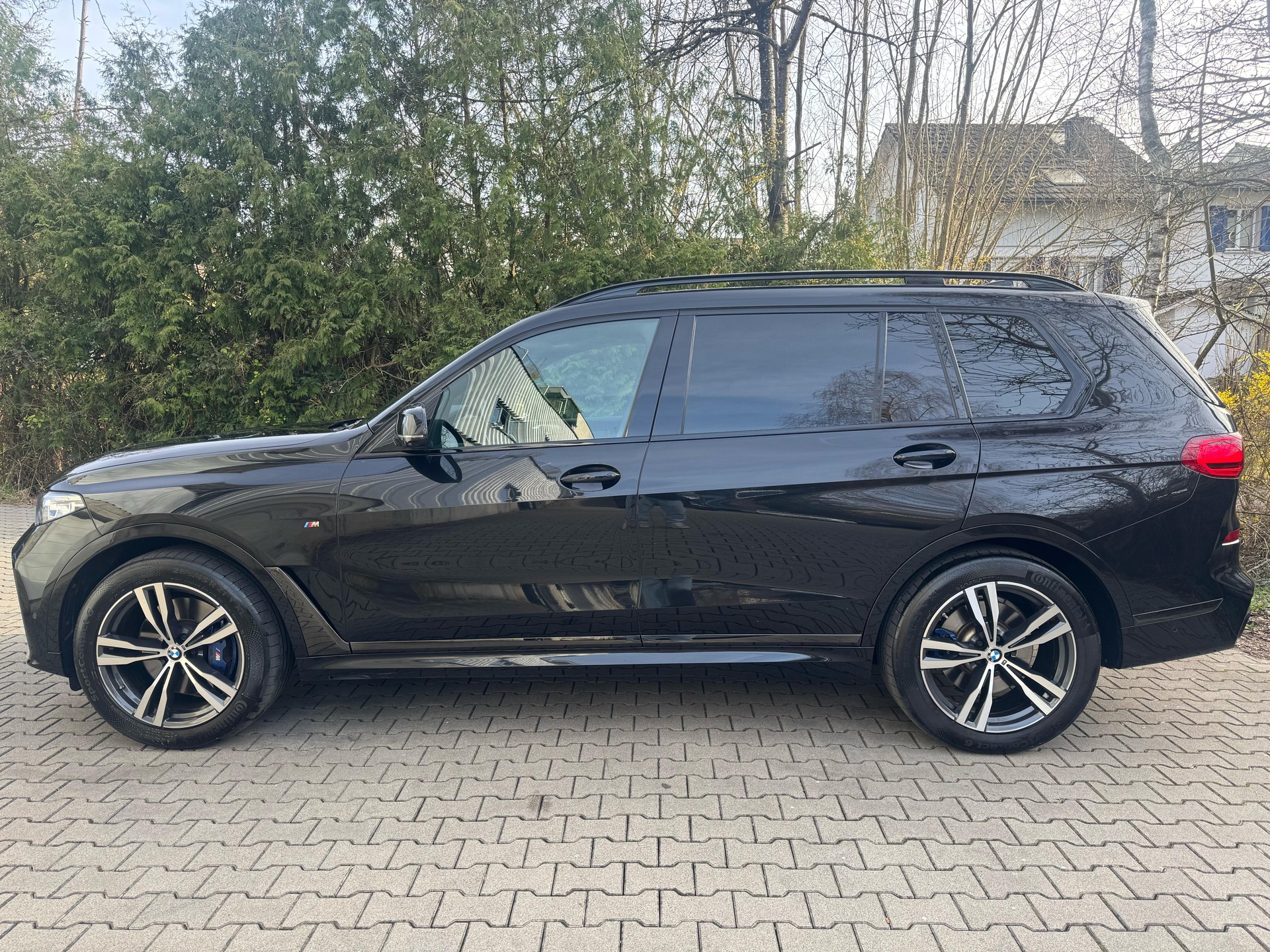 BMW X7 xDrive M50d Steptronic / 7-Plätzer-showroom-element-1