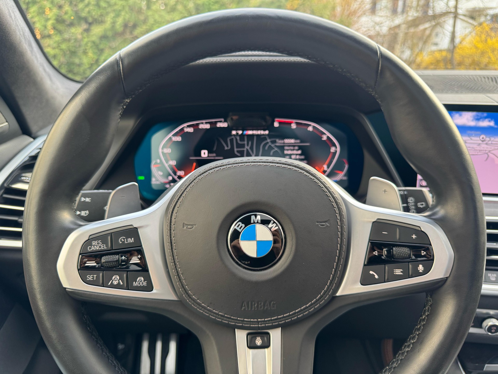 BMW X7 xDrive M50d Steptronic / 7-Plätzer-image-25