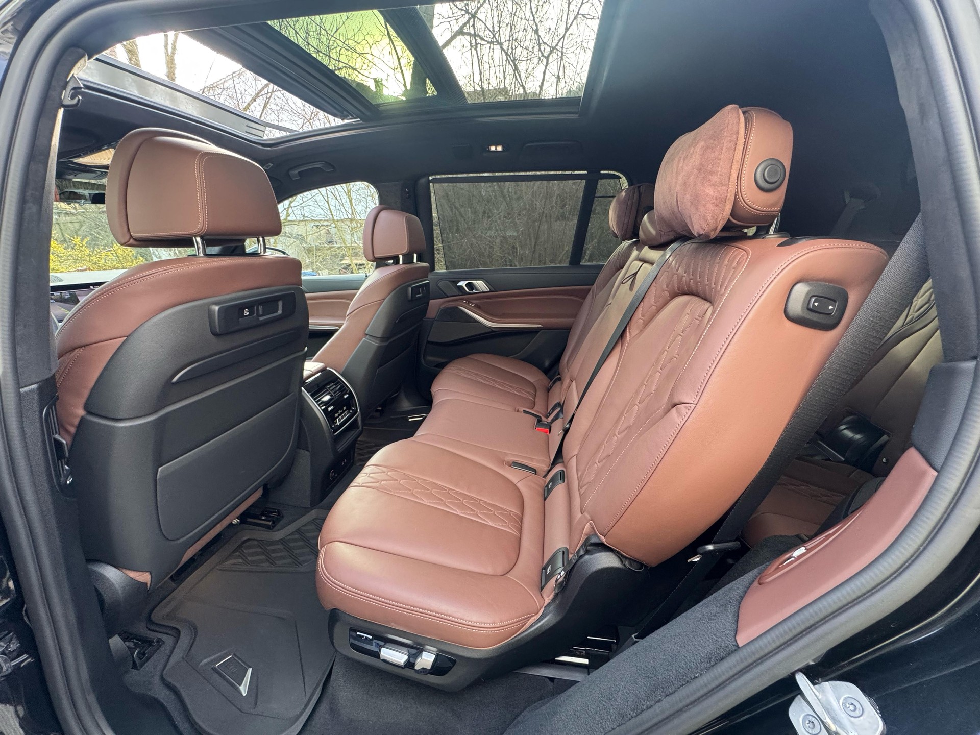 BMW X7 xDrive M50d Steptronic / 7-Plätzer-image-13
