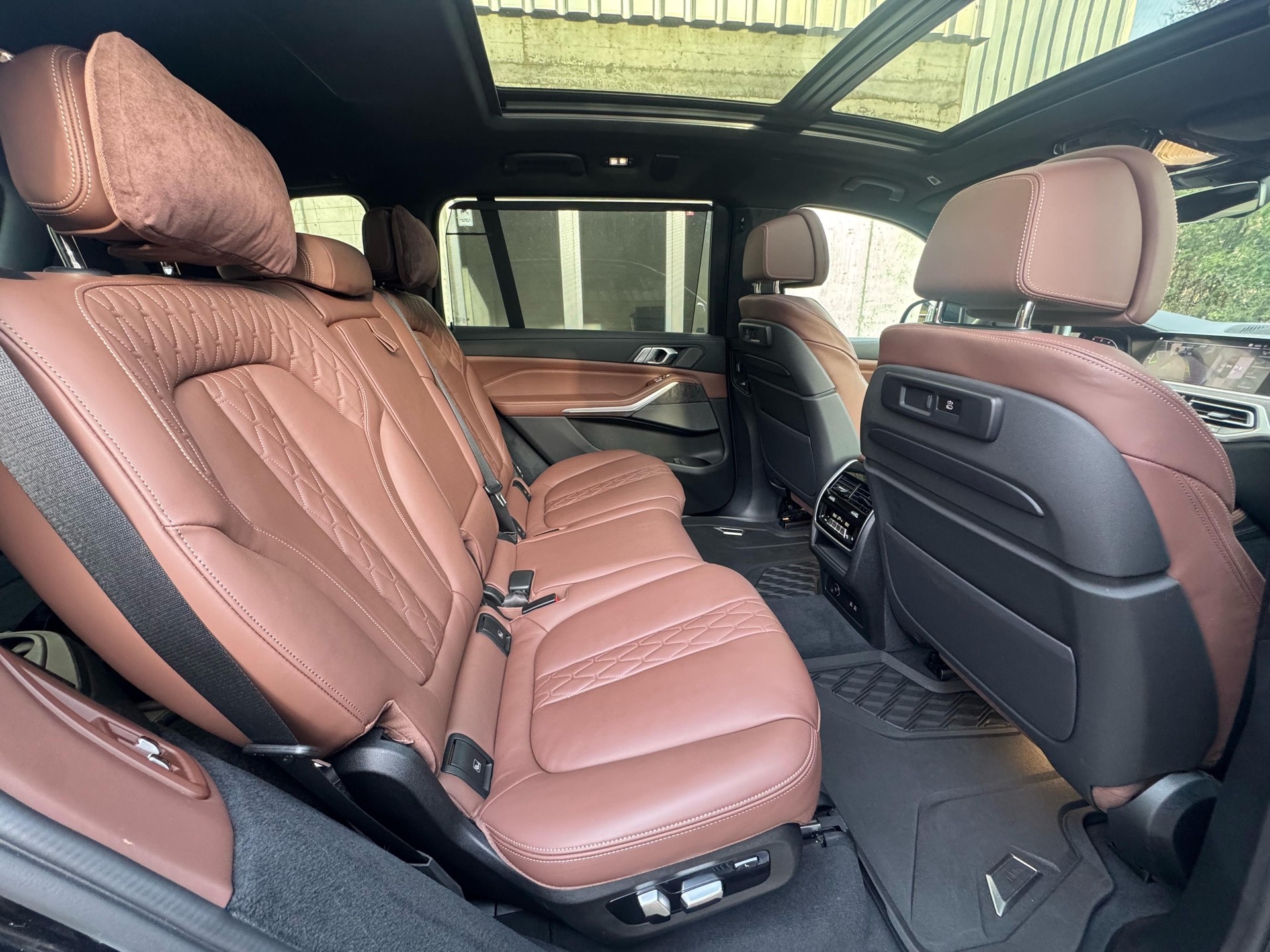 BMW X7 xDrive M50d Steptronic / 7-Plätzer-image-18