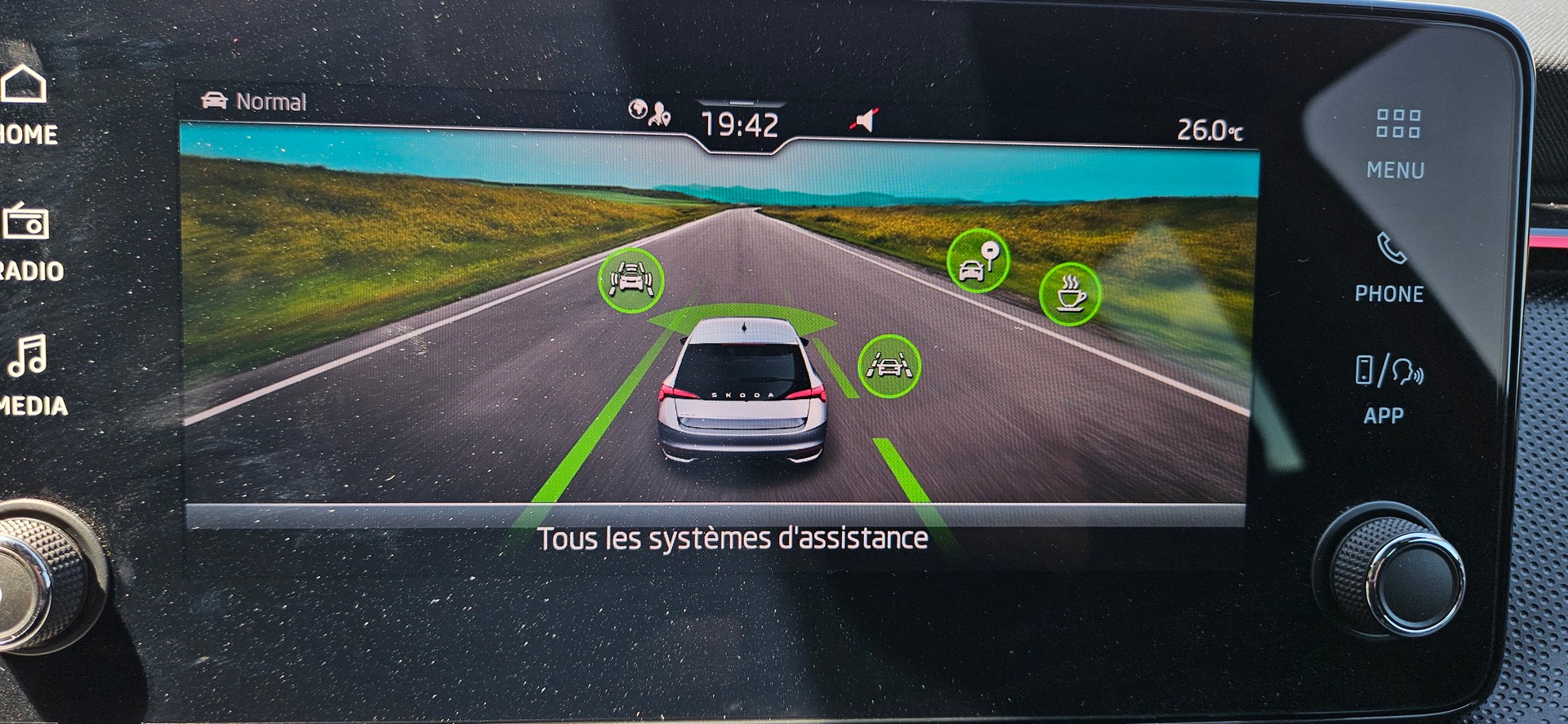 SKODA Scala 1.0 TSI Monte Carlo DSG-image-13