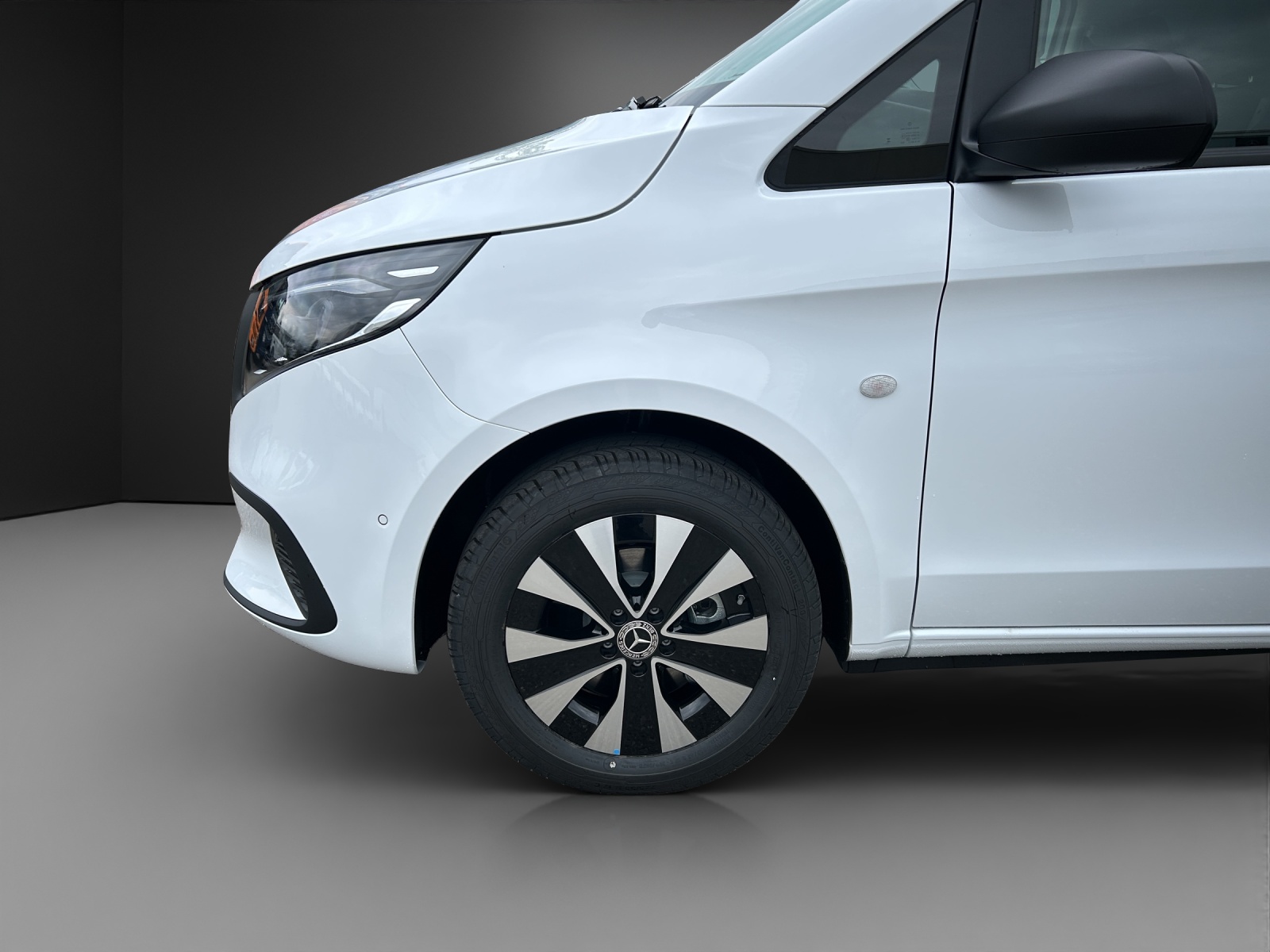 MERCEDES-BENZ Vito 119 CDI Lang Tourer 9G-Tronic 4M Select-image-12