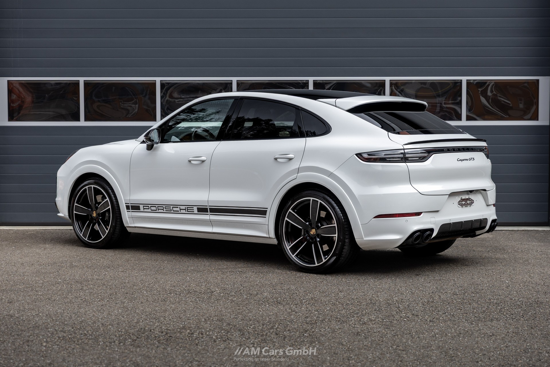 PORSCHE Cayenne GTS Coupé-image-1