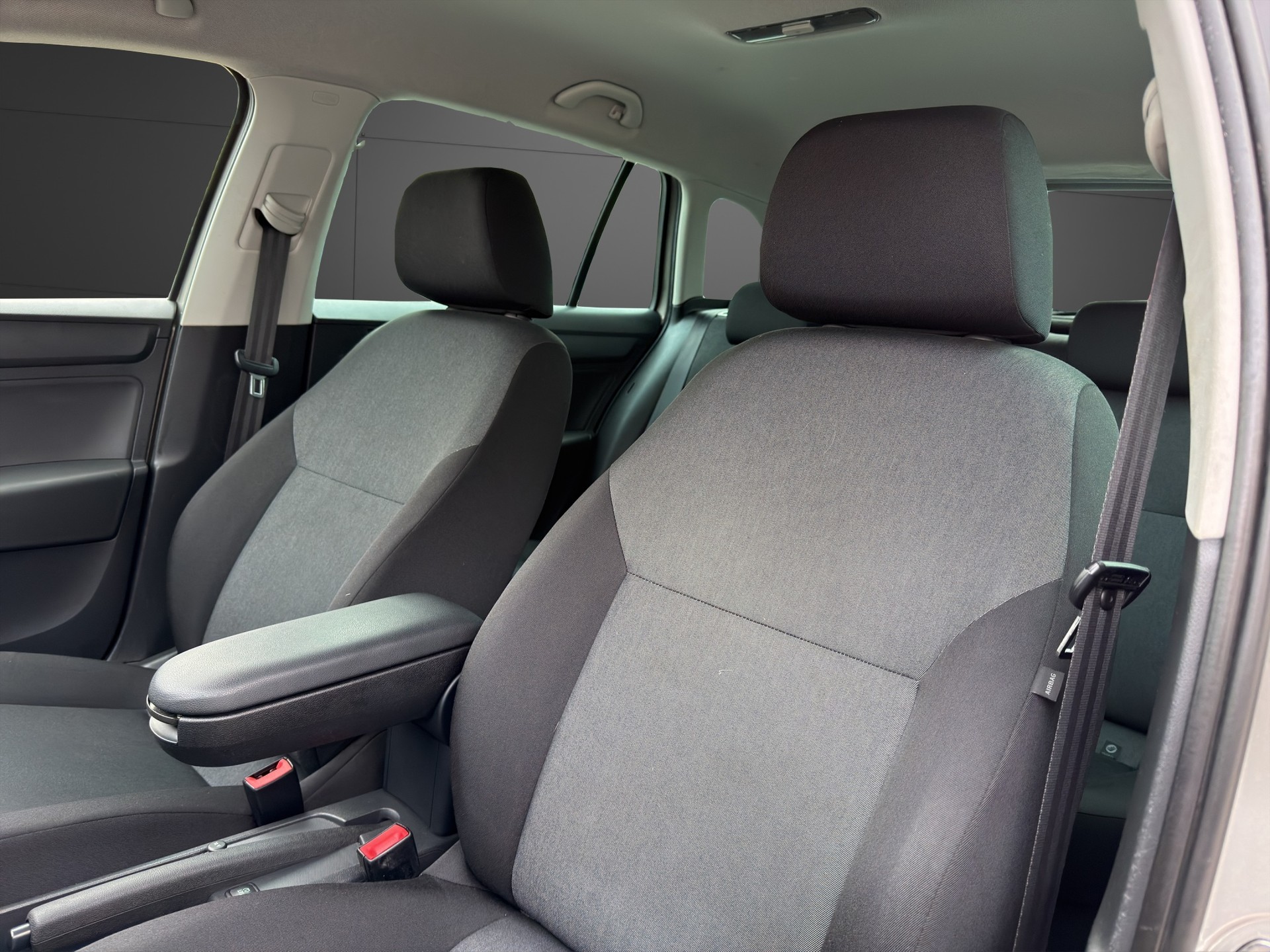 SKODA Rapid Spaceback 1.4 TSI Active DSG-image-22