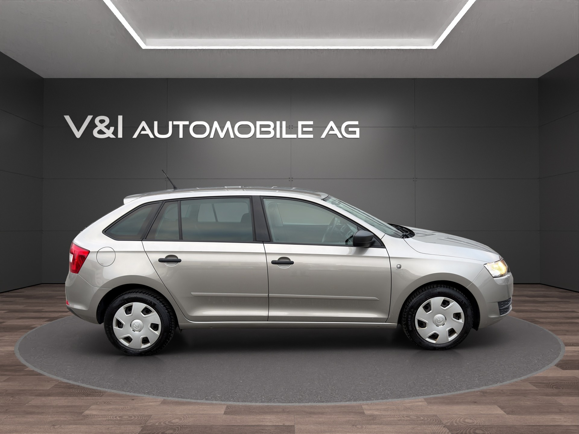 SKODA Rapid Spaceback 1.4 TSI Active DSG-image-7