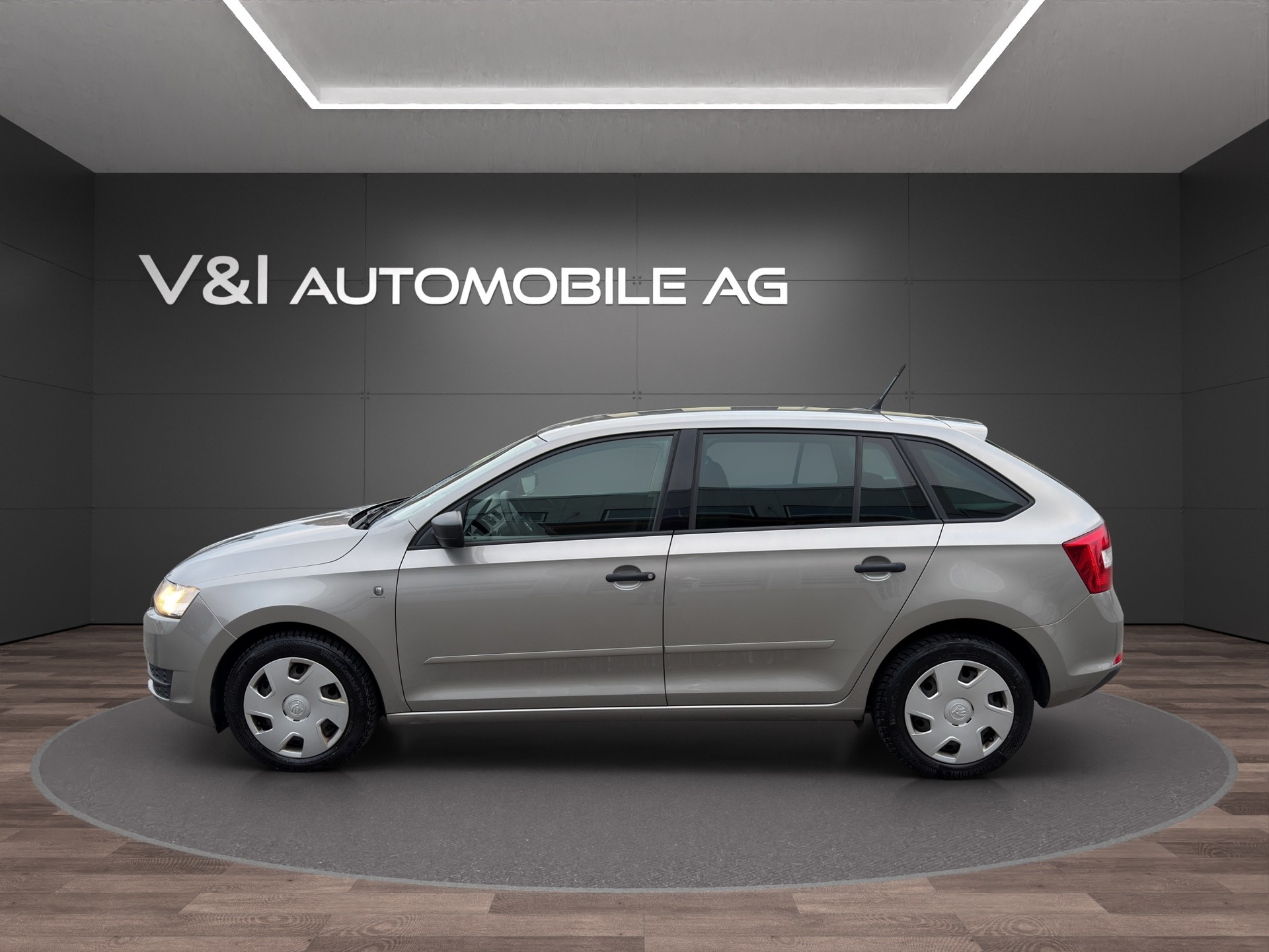 SKODA Rapid Spaceback 1.4 TSI Active DSG-image-6