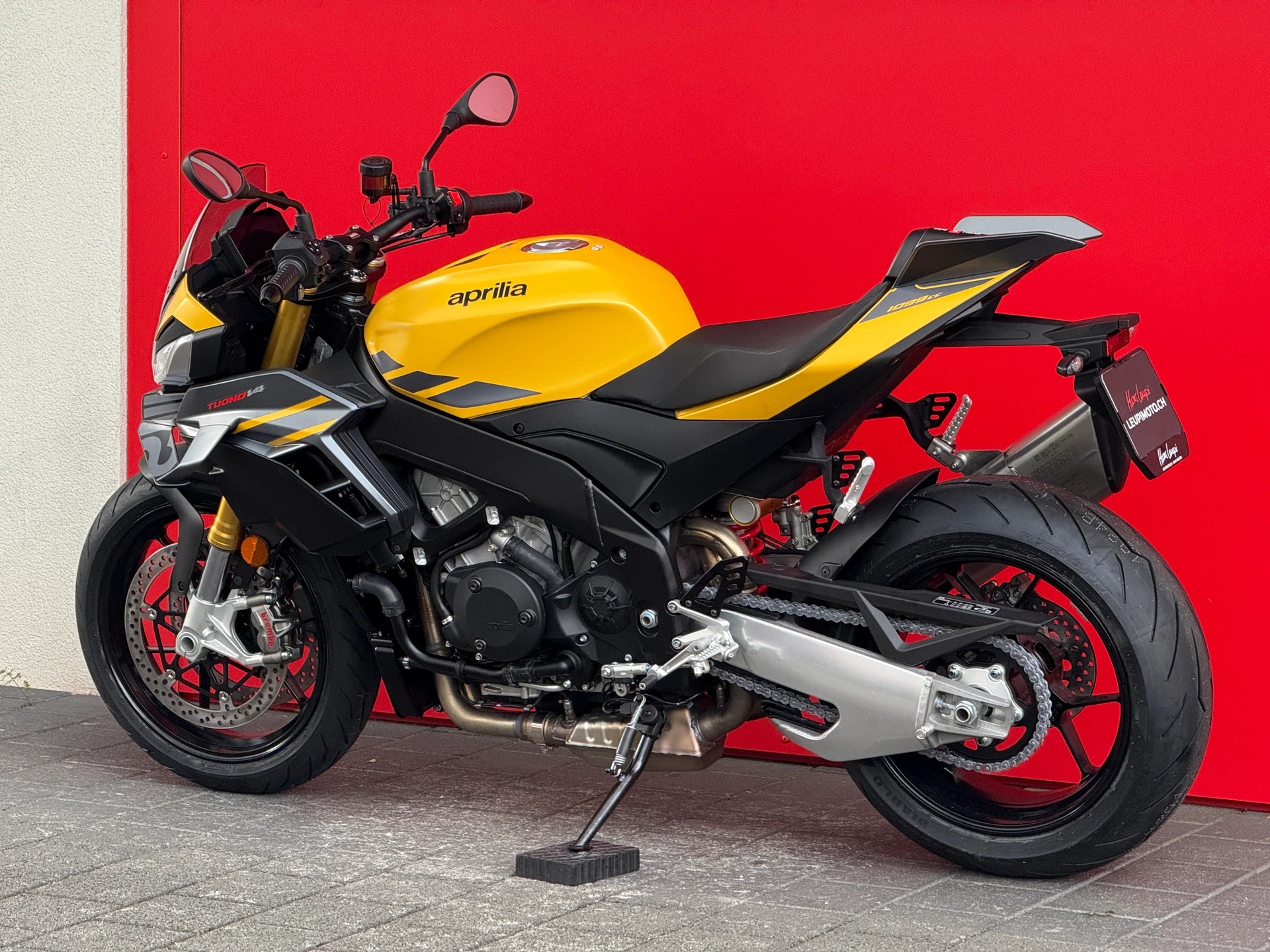 APRILIA Tuono V4 1100-image-12