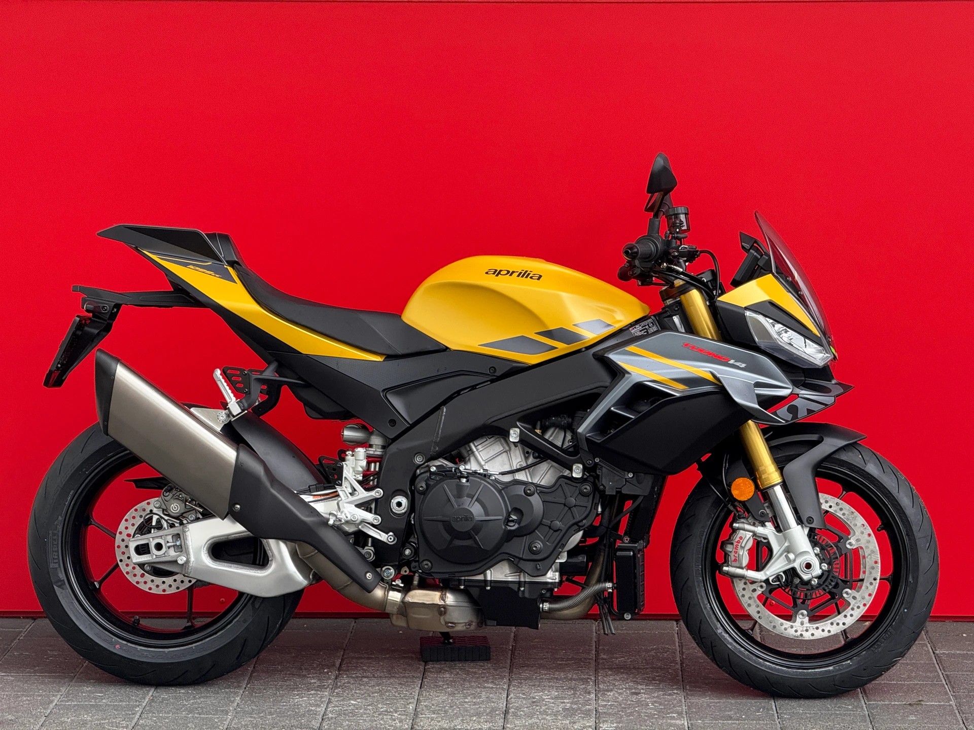 APRILIA Tuono V4 1100-image-14